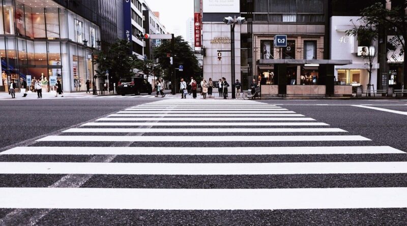 Eru(이루), J-Yo (Lucky J(럭키제이)) - Garosu-gil(가로수길)