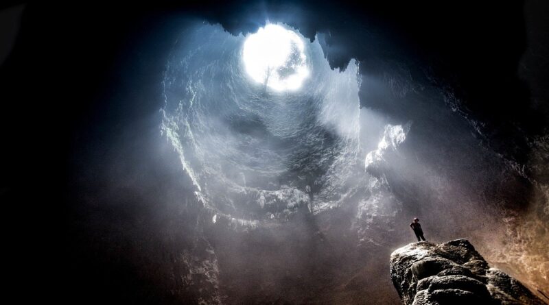 Cave 2604672 1280